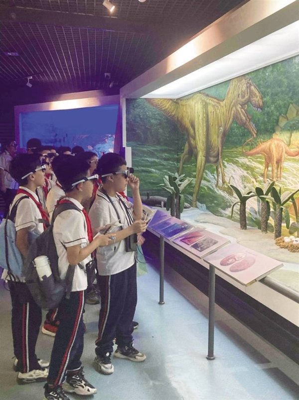 博宝配资 小学生走进博物馆“上课” 开启一场奇妙的穿越之旅